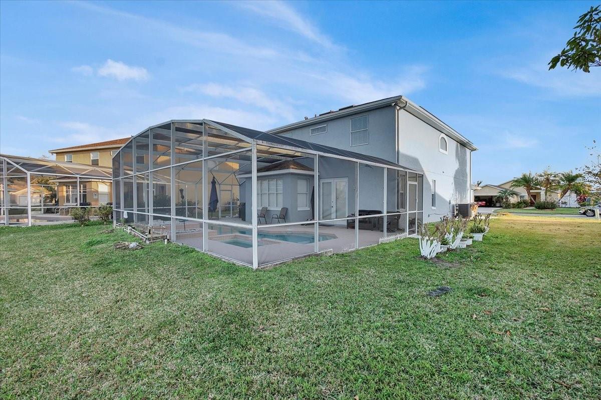 3279 FAIRFIELD DR