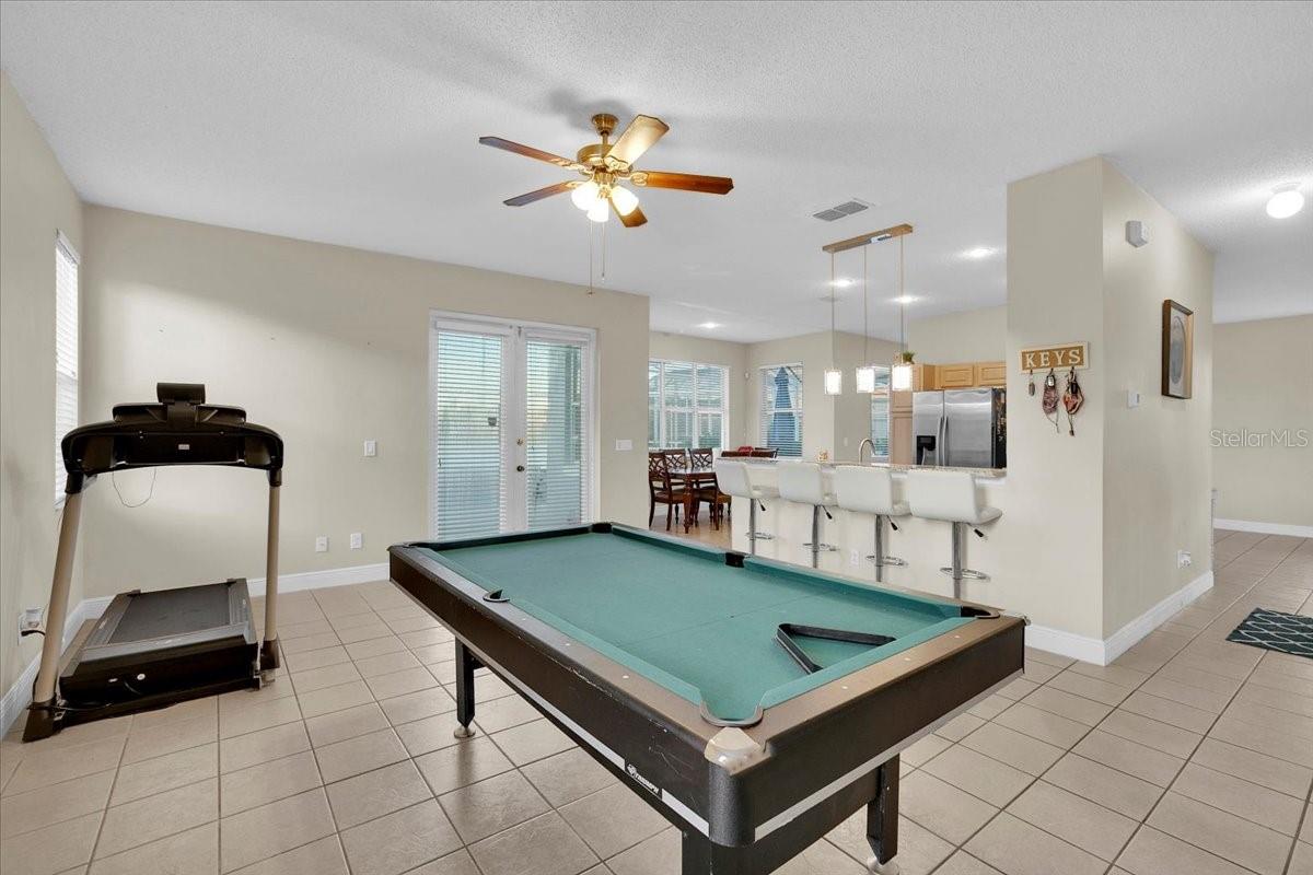 3279 FAIRFIELD DR