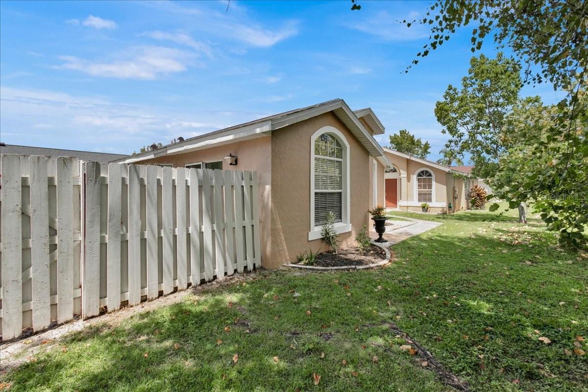 2448 HARBOR TOWN DR