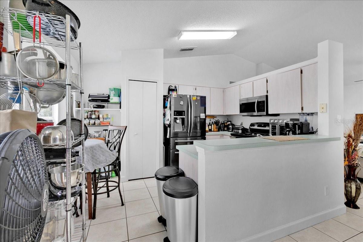 2448 HARBOR TOWN DR