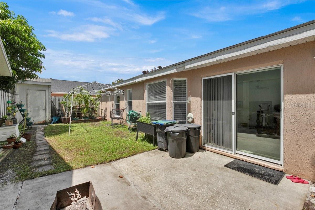 2448 HARBOR TOWN DR