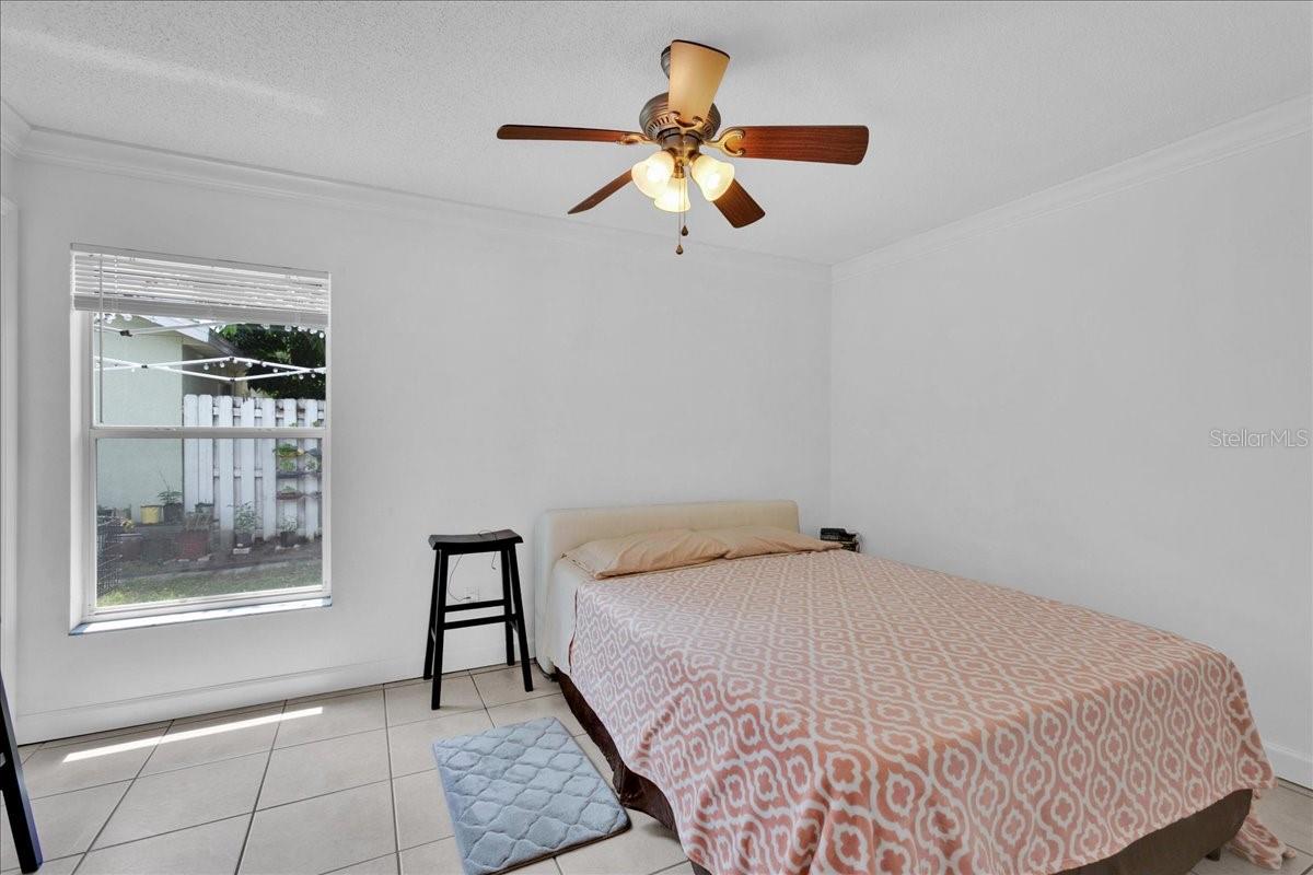 2448 HARBOR TOWN DR