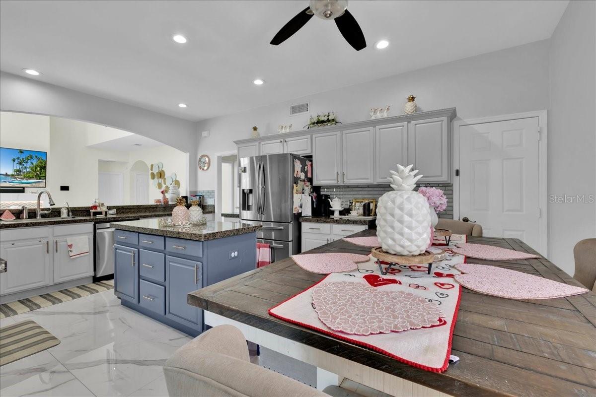 2607 RACCOON RUN LN