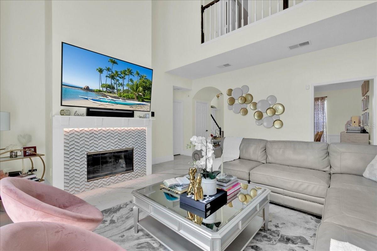 2607 RACCOON RUN LN