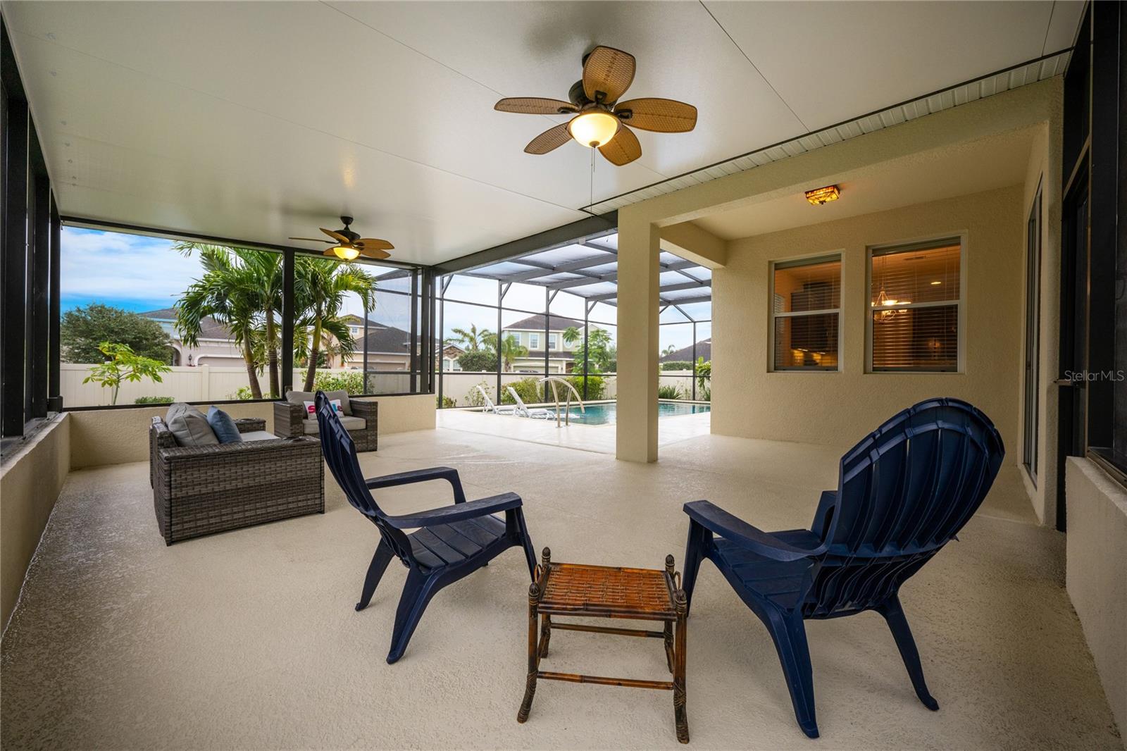 121 WHIRLAWAY DR