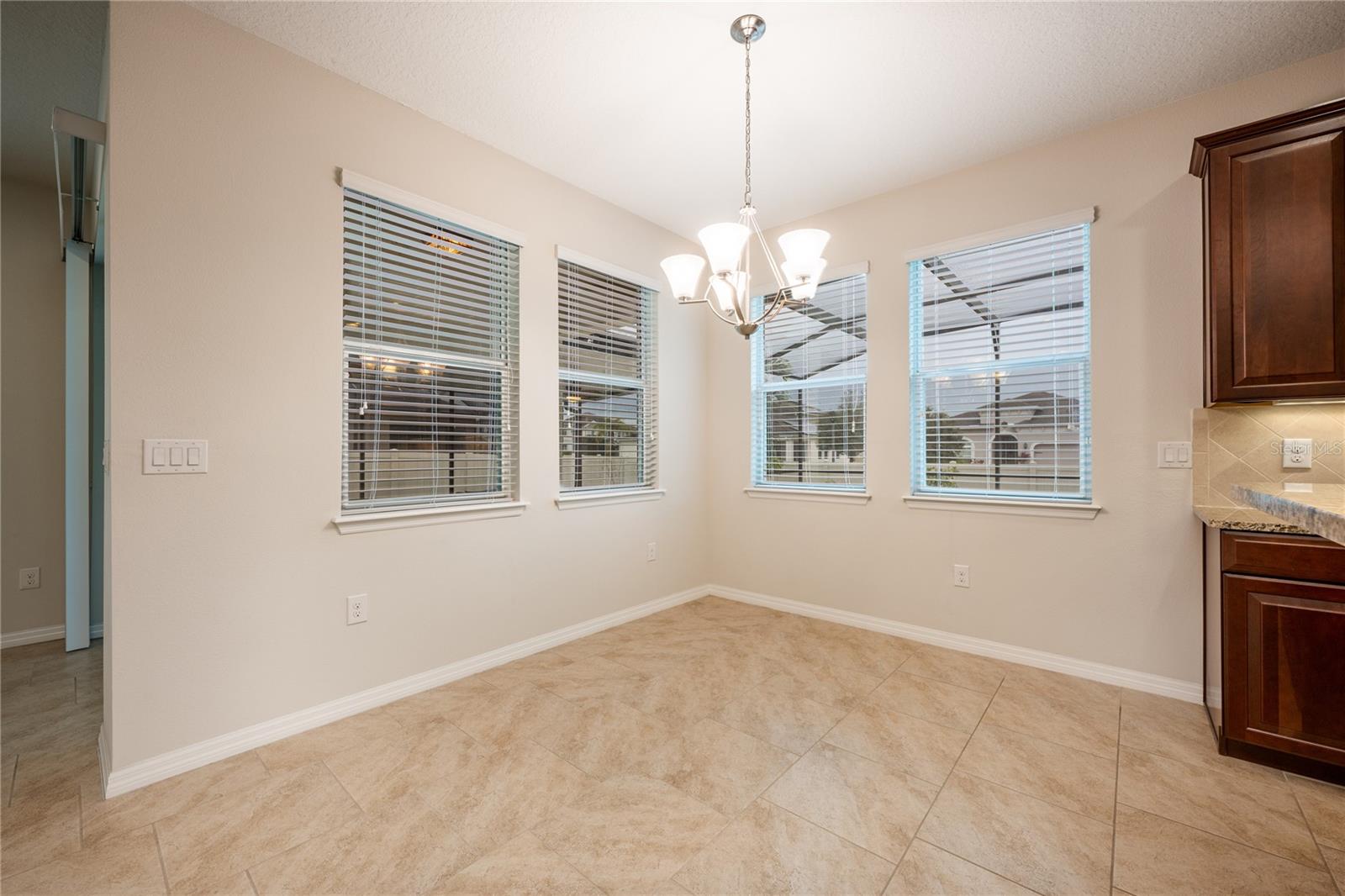 121 WHIRLAWAY DR