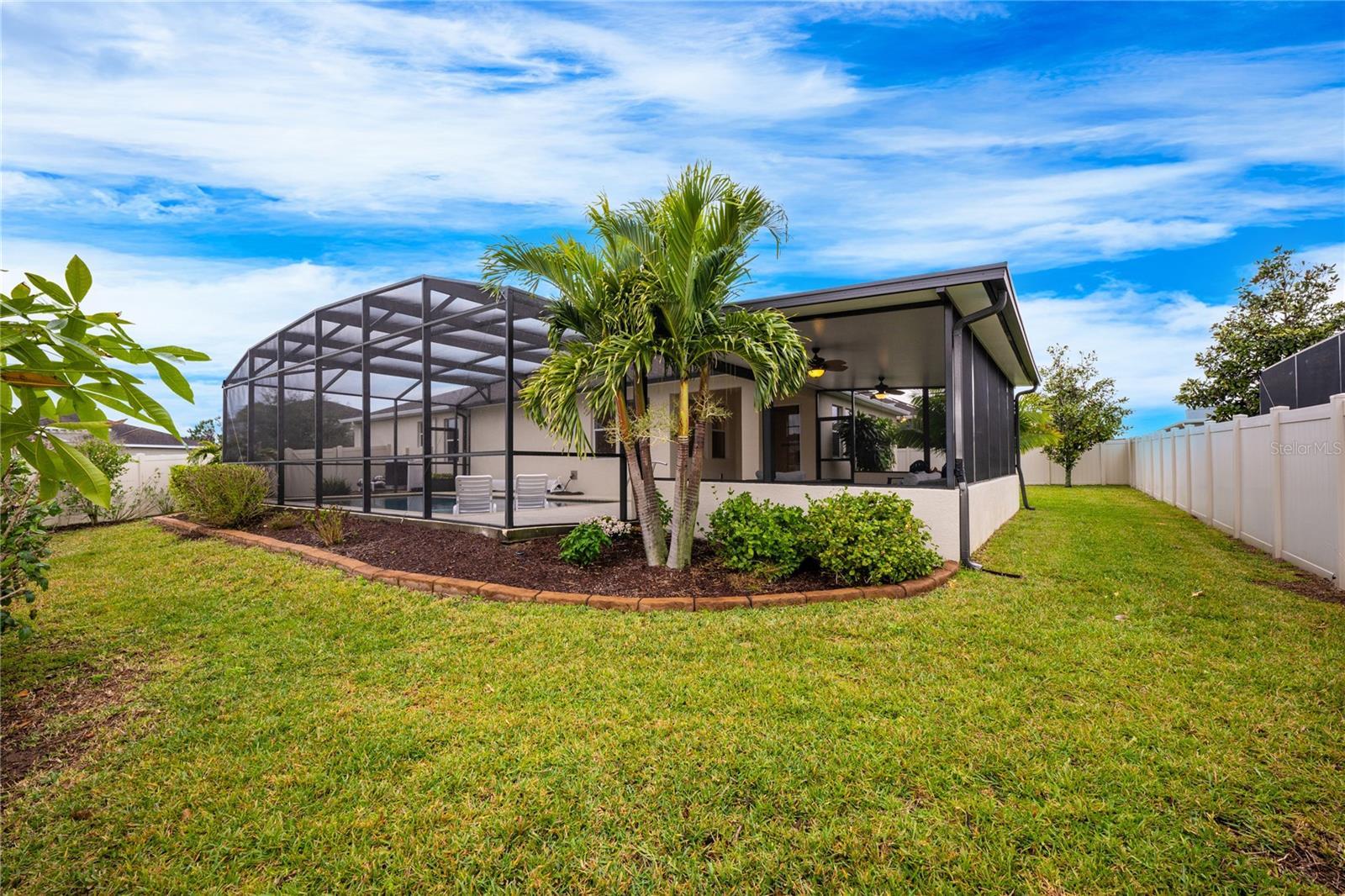121 WHIRLAWAY DR
