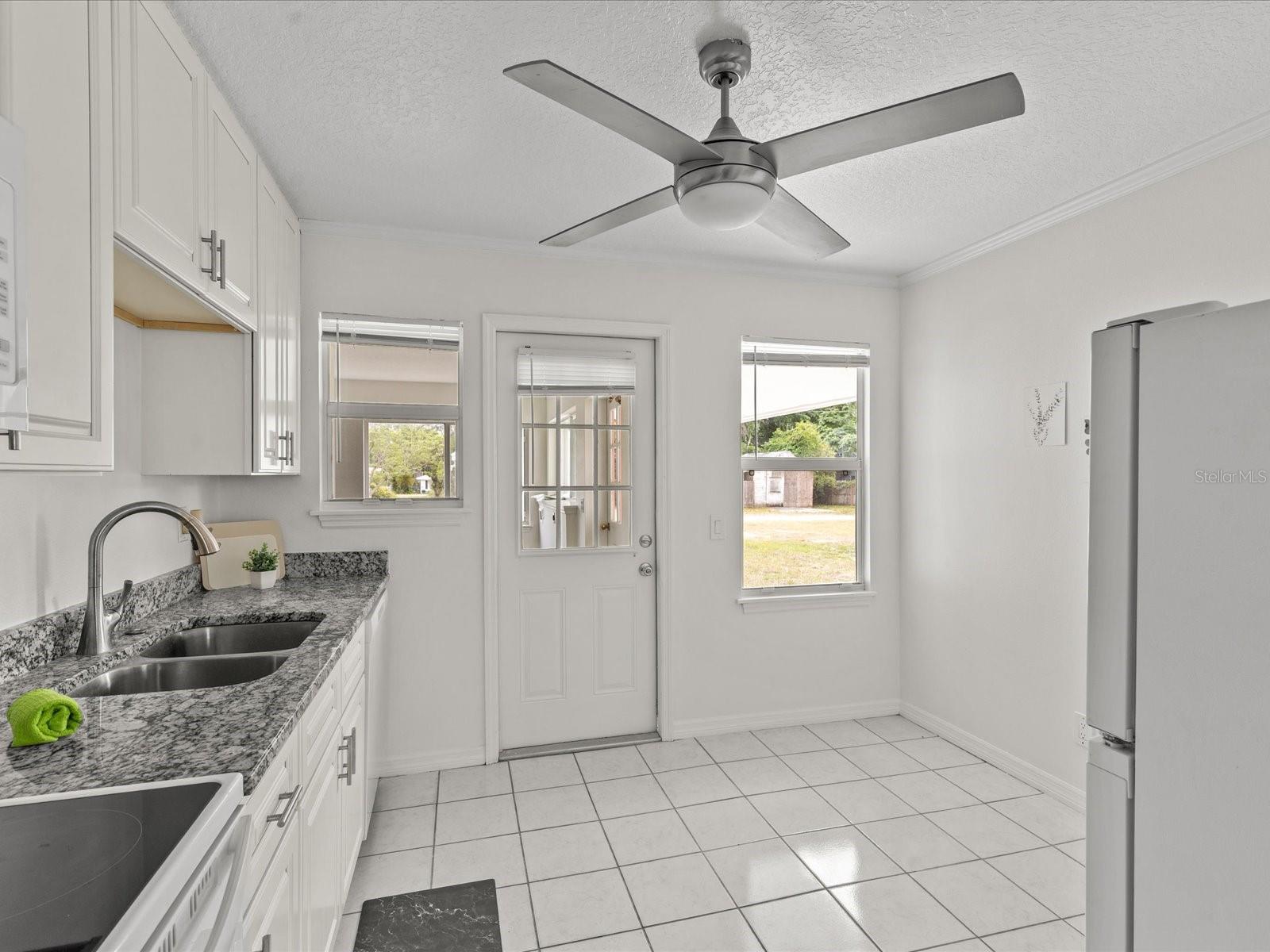 207 E PALMETTO ST