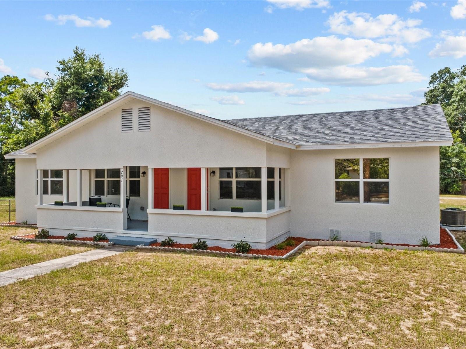 207 E PALMETTO ST