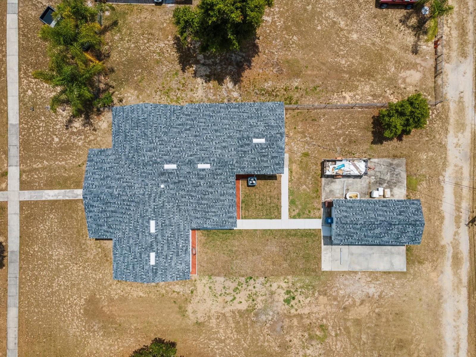 207 E PALMETTO ST