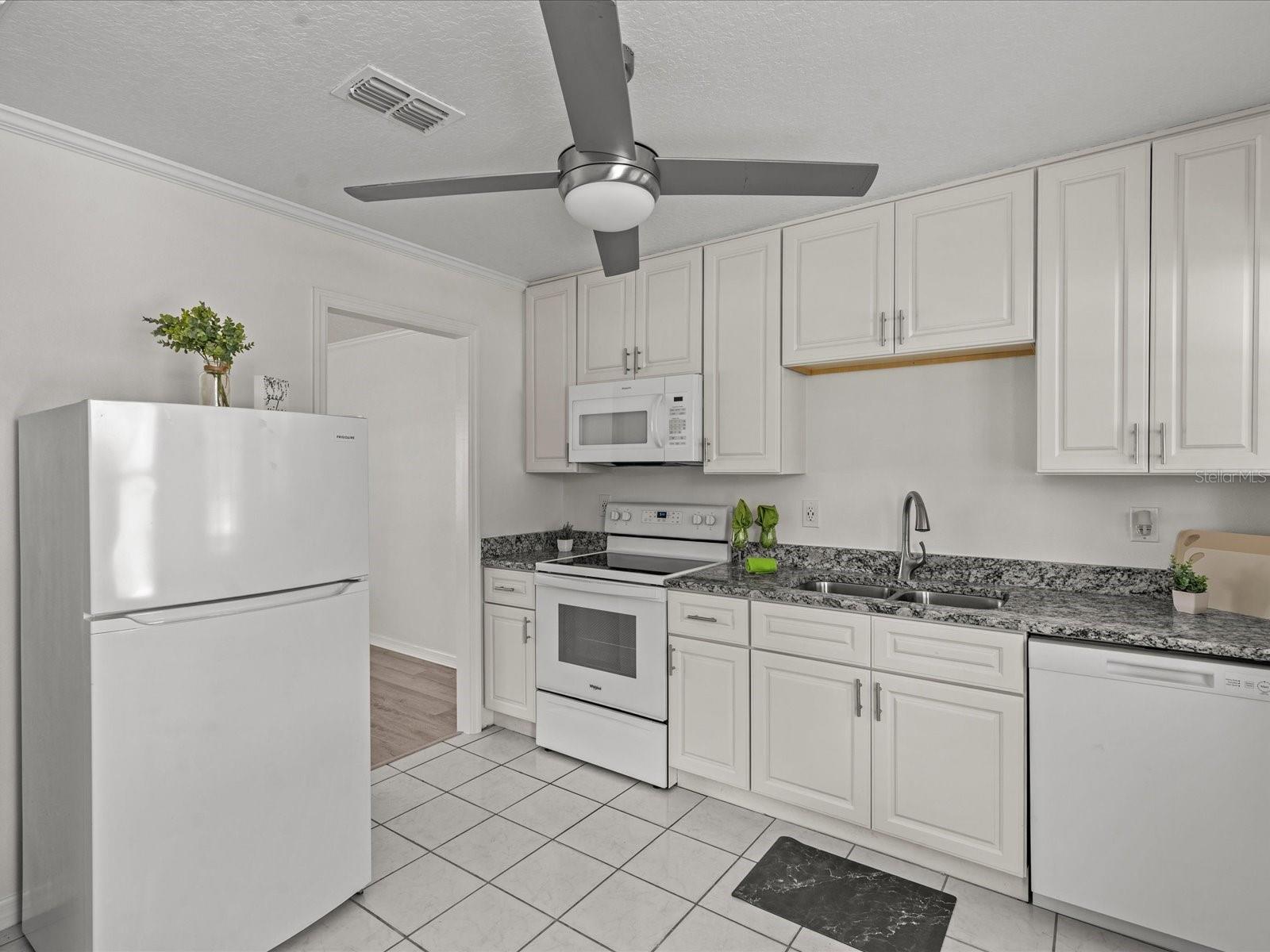 207 E PALMETTO ST