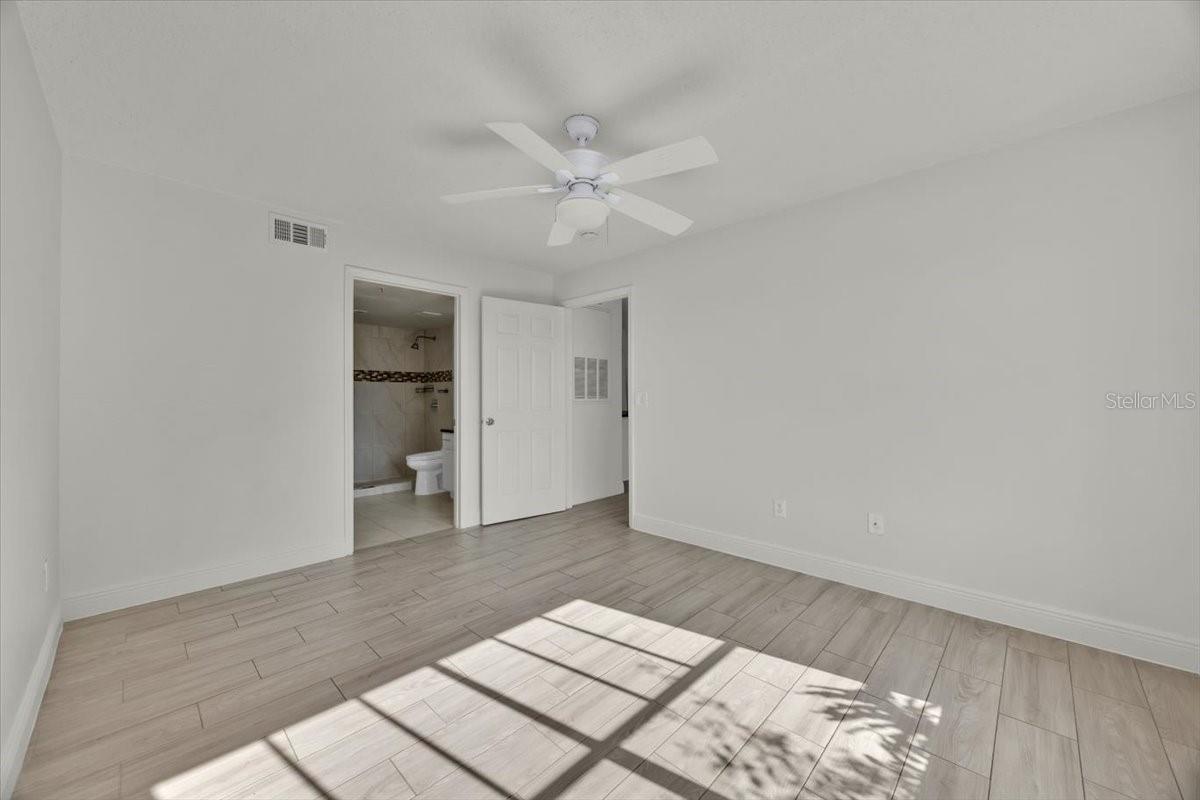 2212 GRAND CAYMAN CT #1617