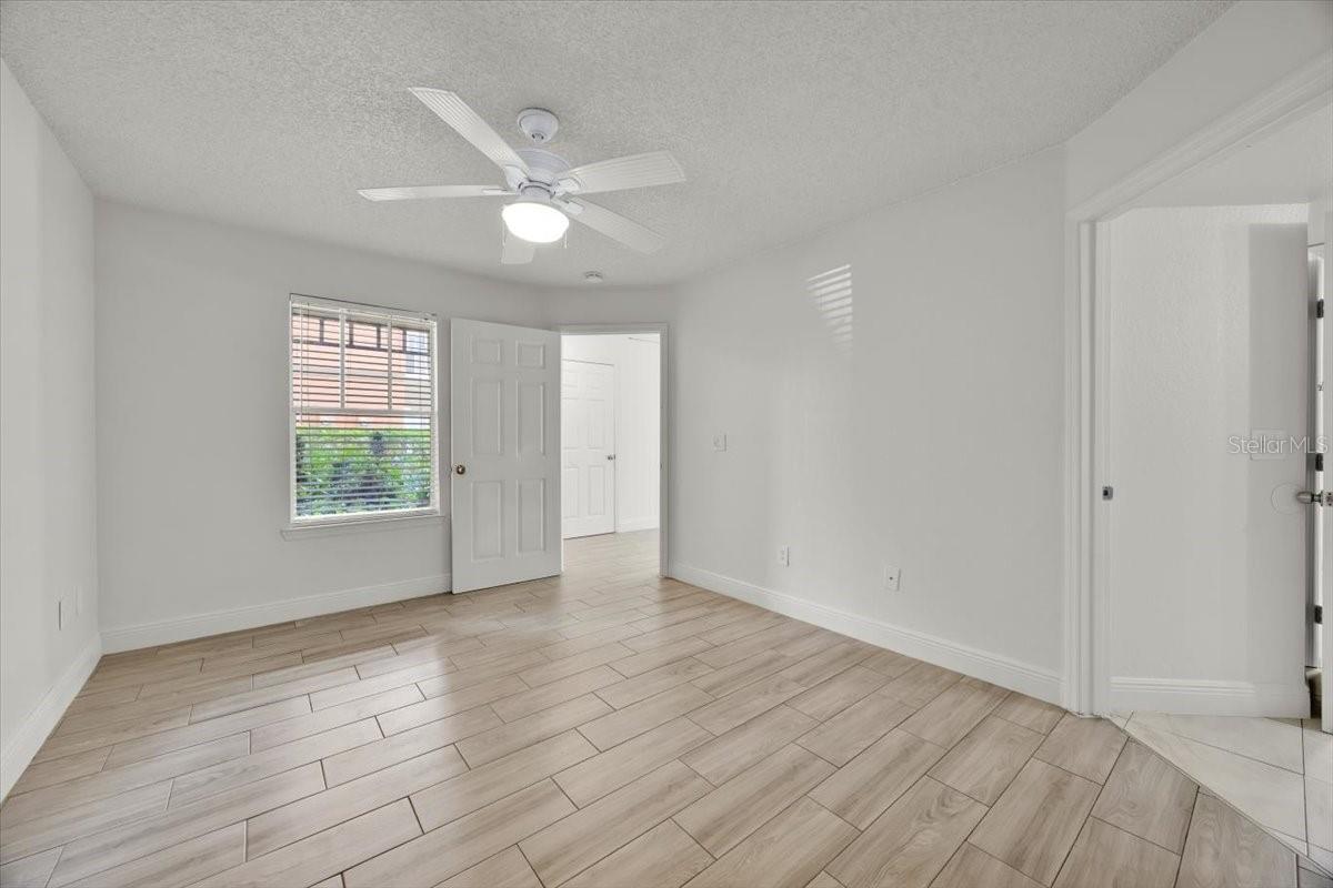 2212 GRAND CAYMAN CT #1617