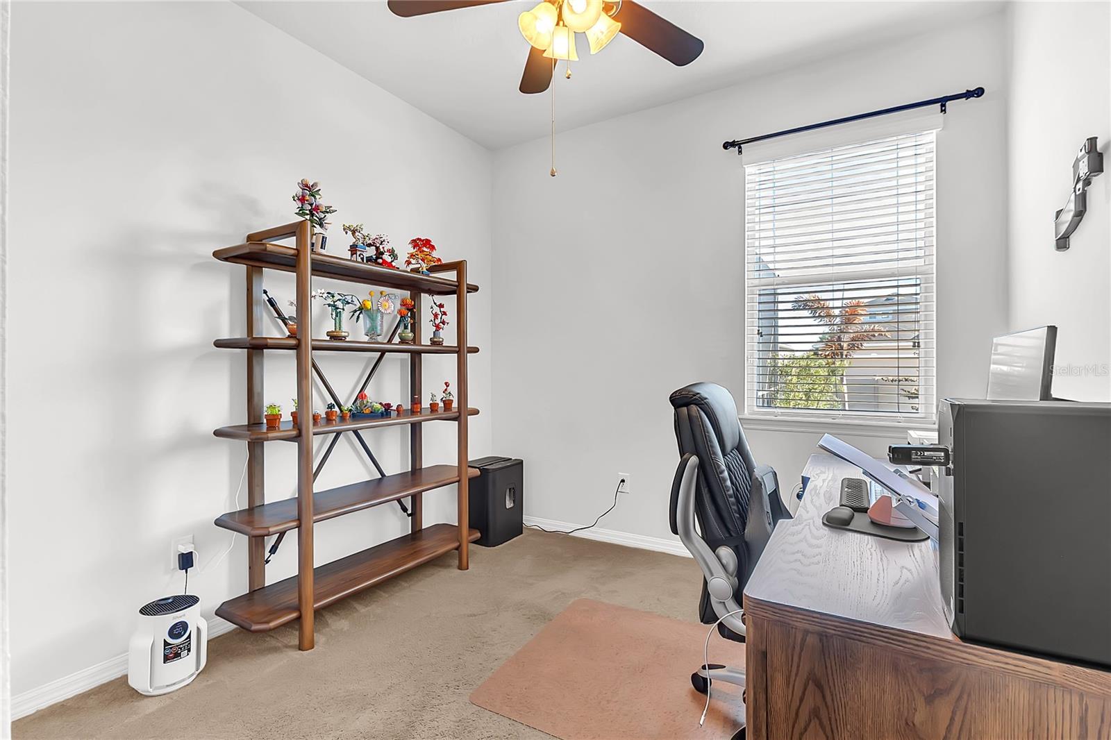 121 WHIRLAWAY DR