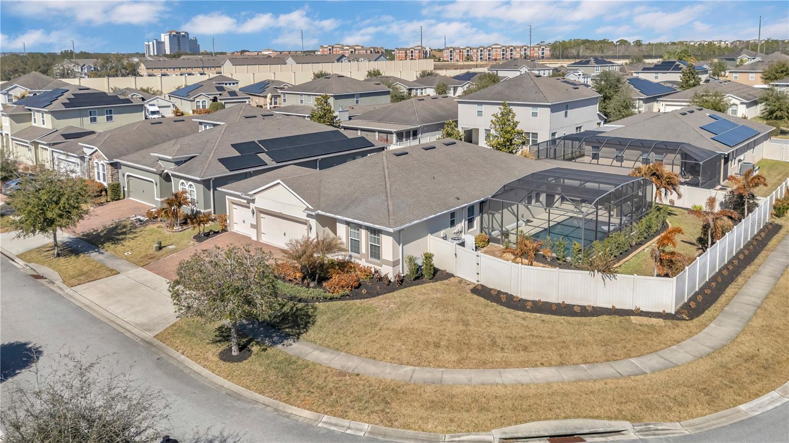 121 WHIRLAWAY DR