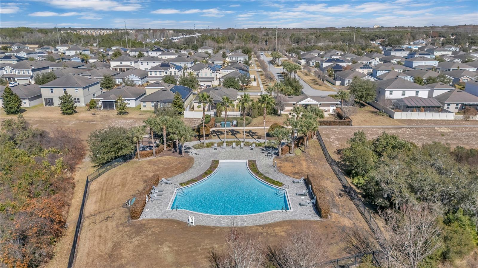 121 WHIRLAWAY DR