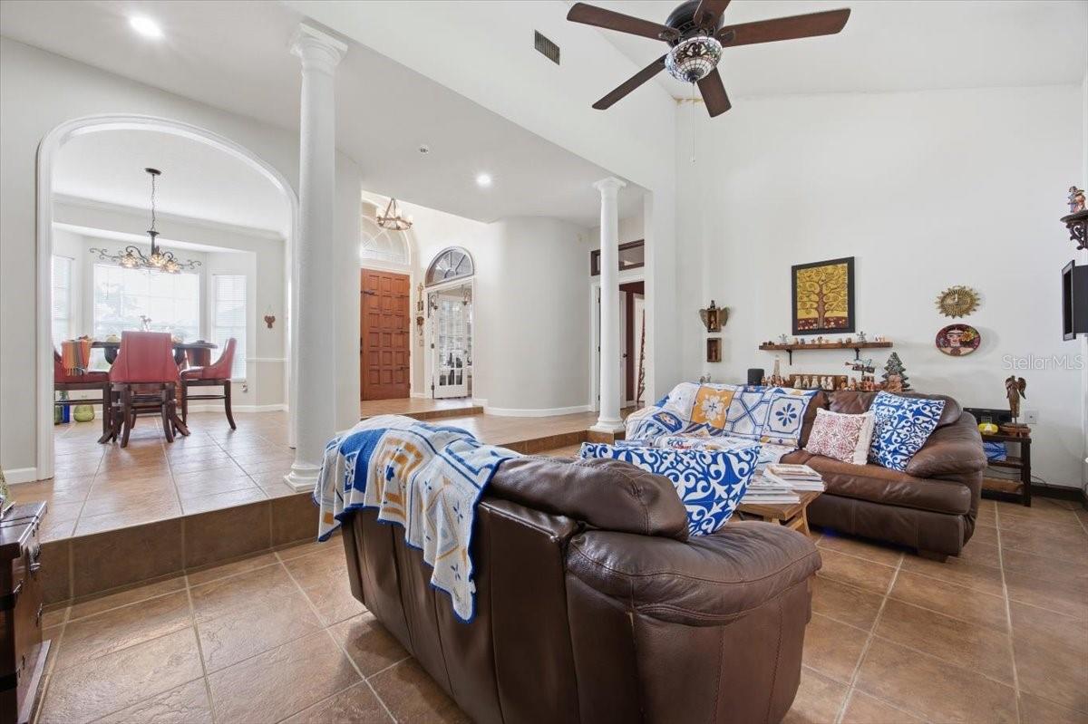 3295 TIMUCUA CIR