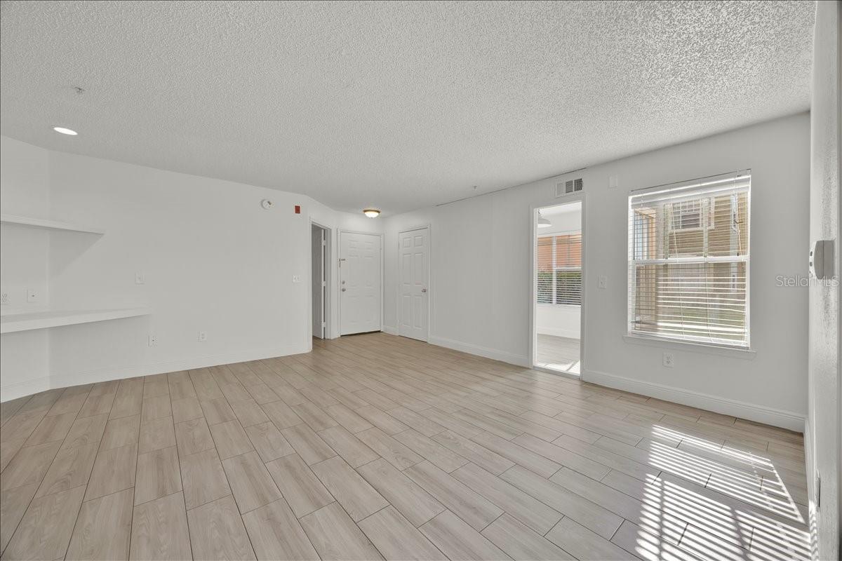 2212 GRAND CAYMAN CT #1617