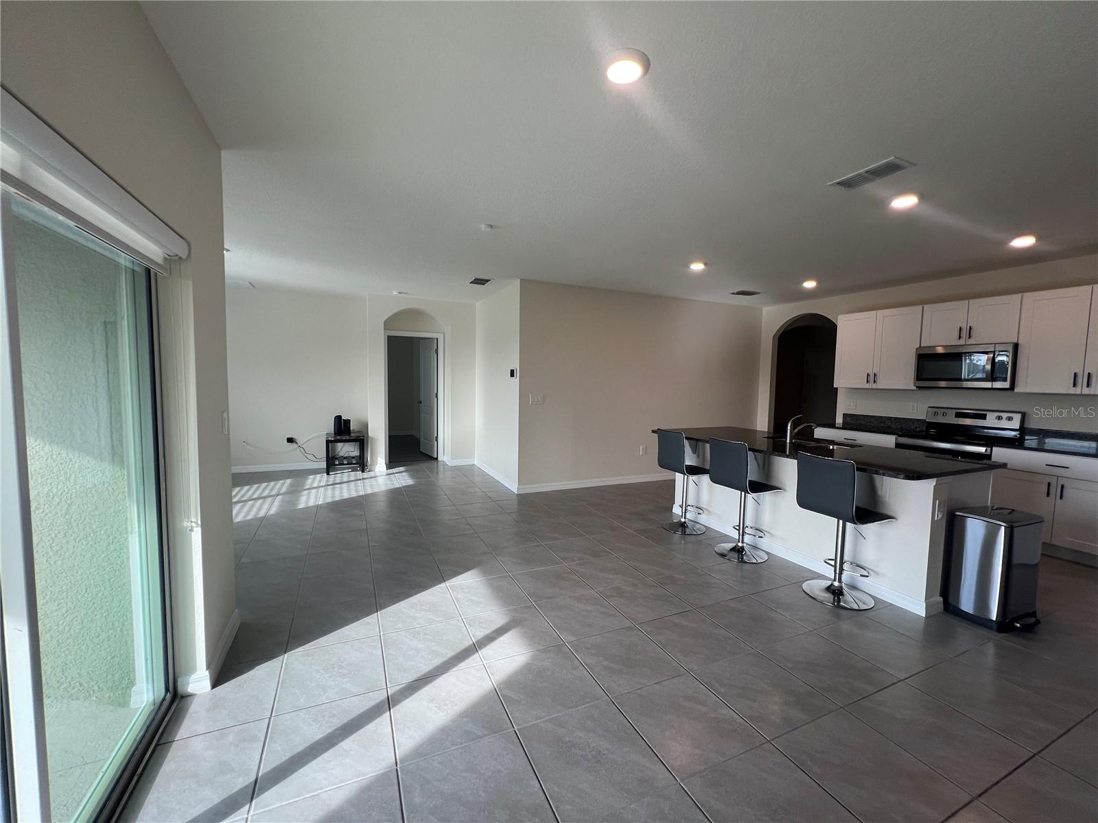 1466 MARY BELLE AVE