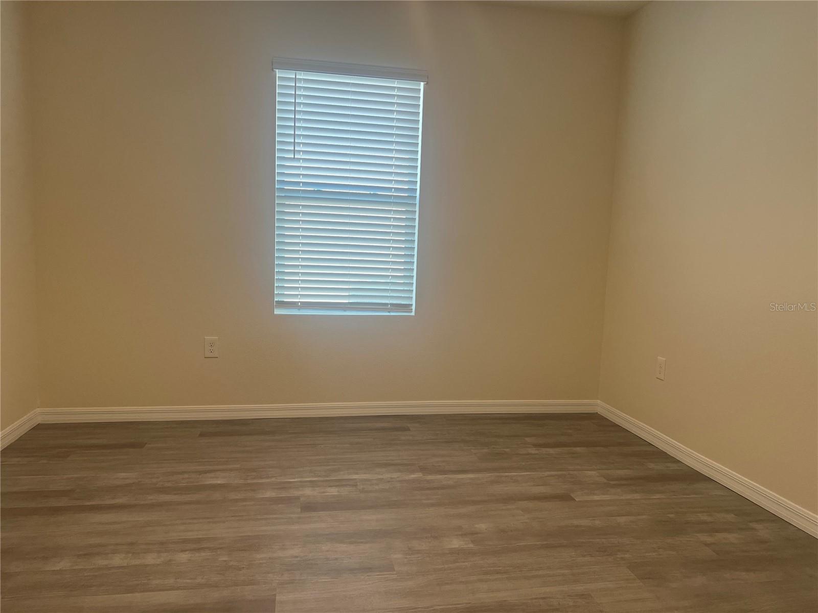 1466 MARY BELLE AVE