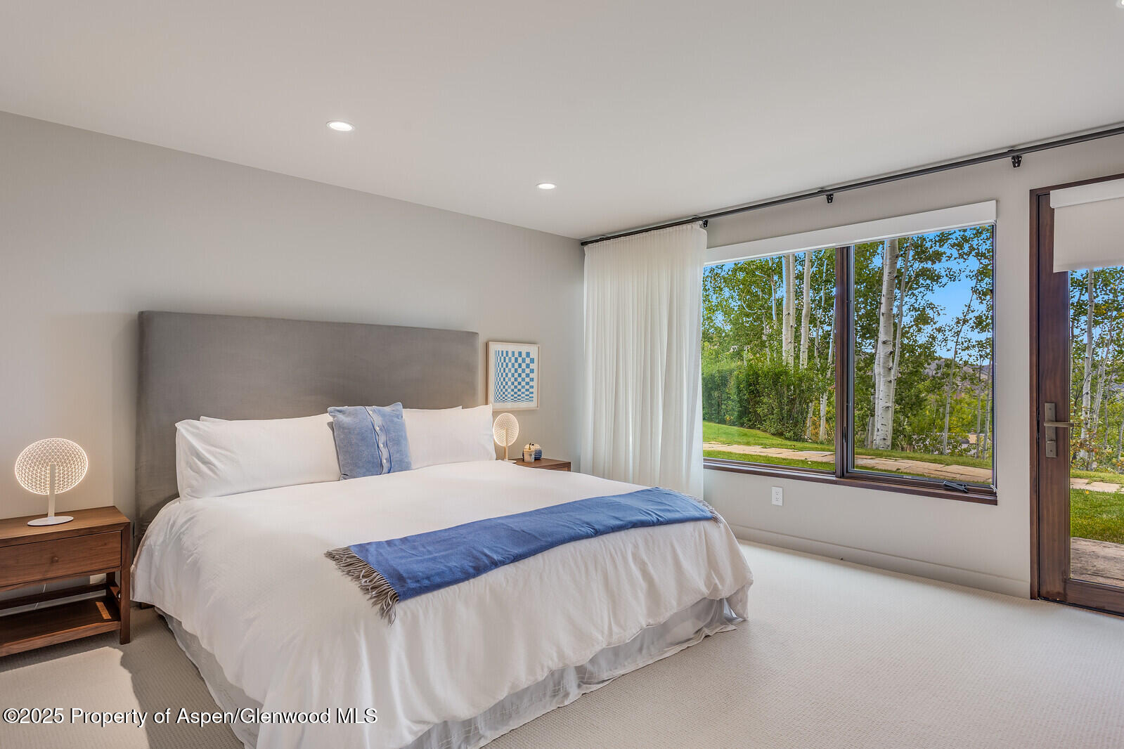 511+563 EDGEWOOD Lane