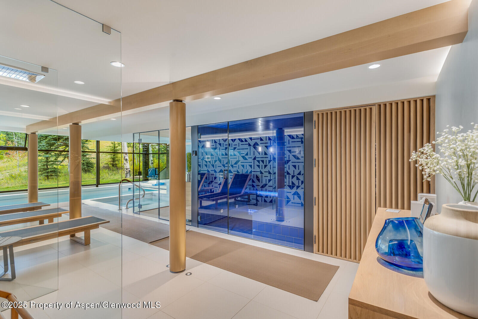 511+563 EDGEWOOD Lane