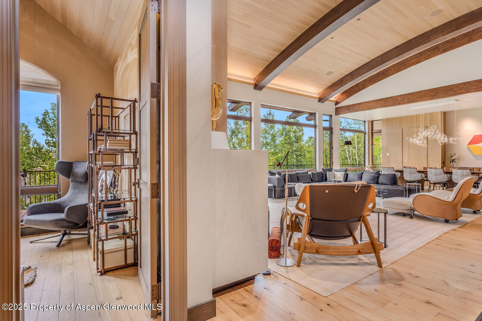 511+563 EDGEWOOD Lane