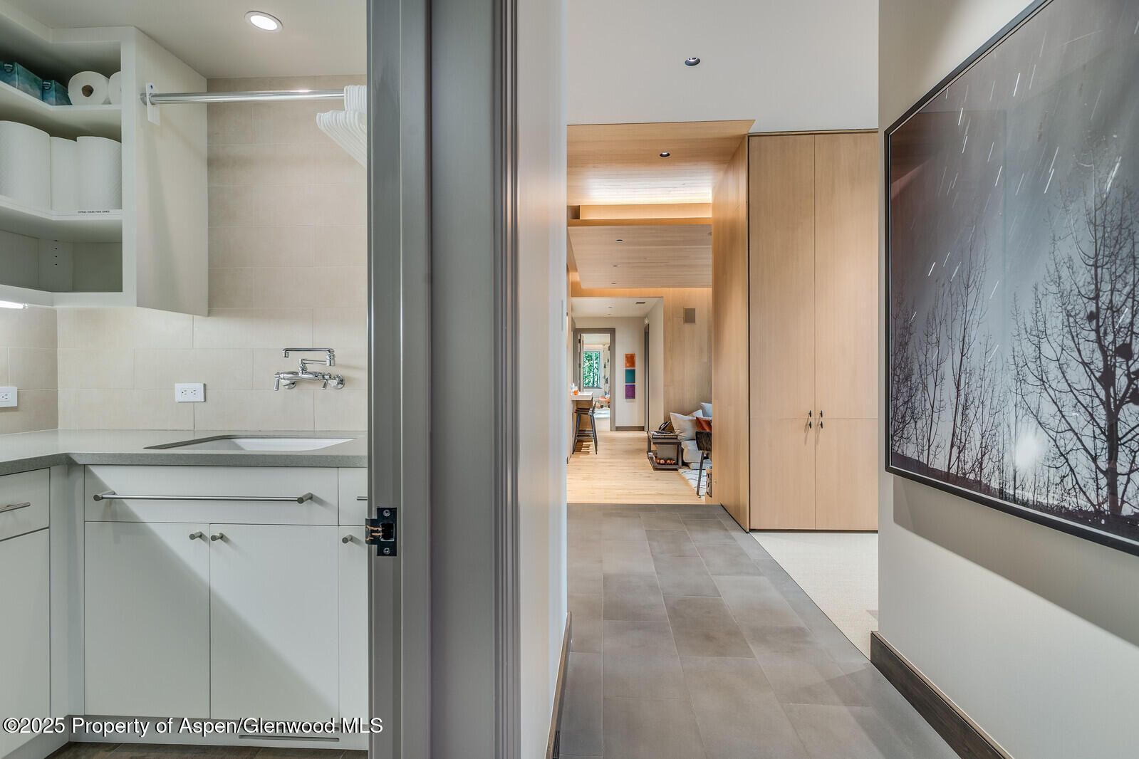 511+563 EDGEWOOD Lane