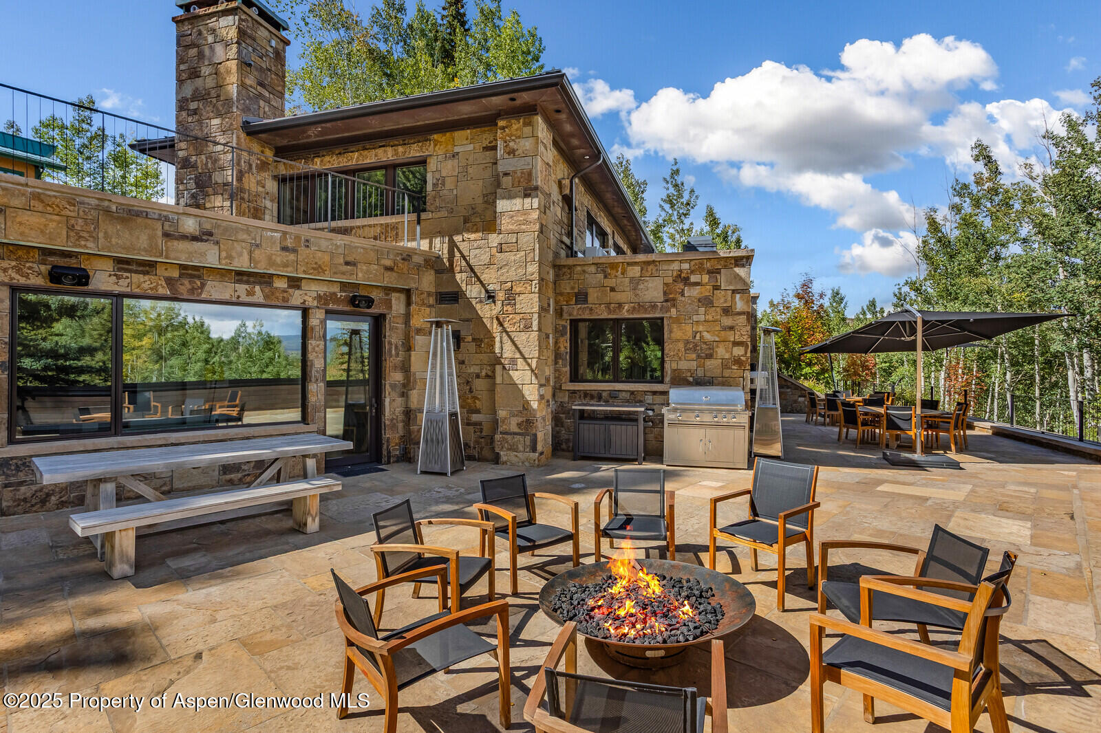 511+563 EDGEWOOD Lane