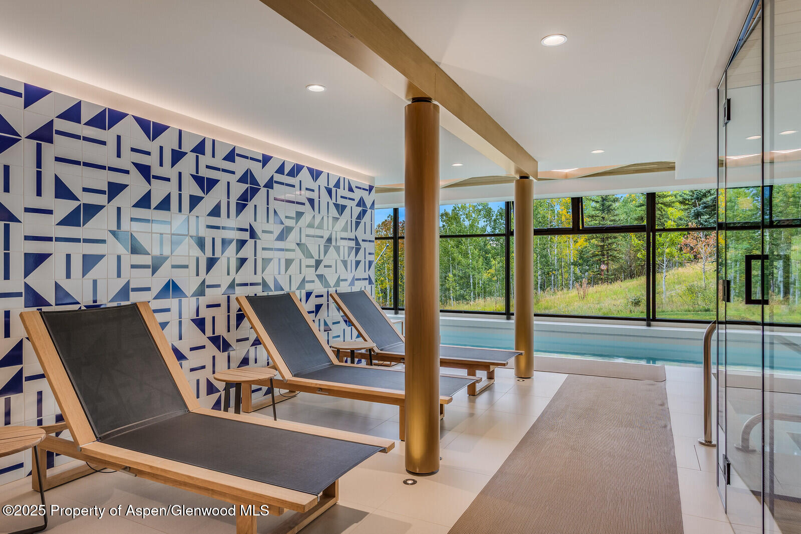 511+563 EDGEWOOD Lane