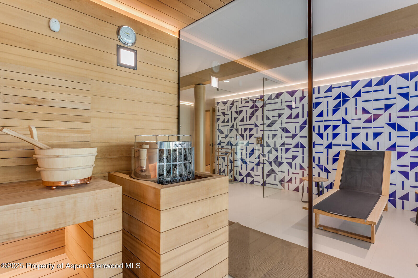 511+563 EDGEWOOD Lane