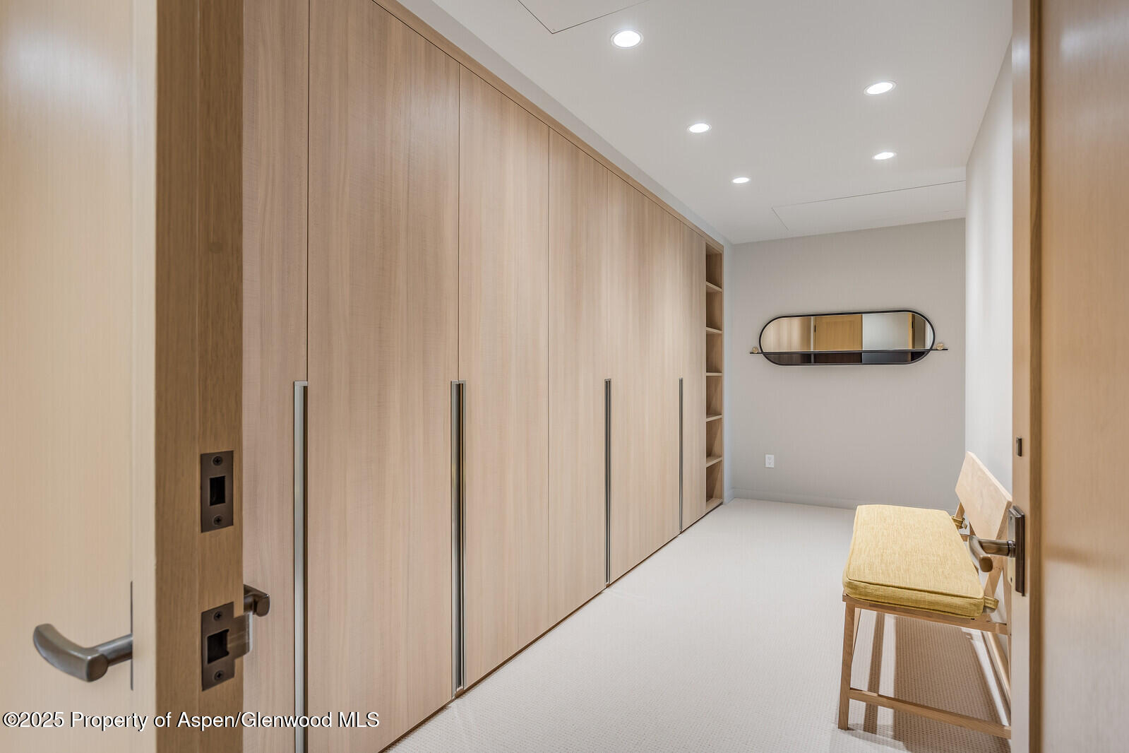 511+563 EDGEWOOD Lane