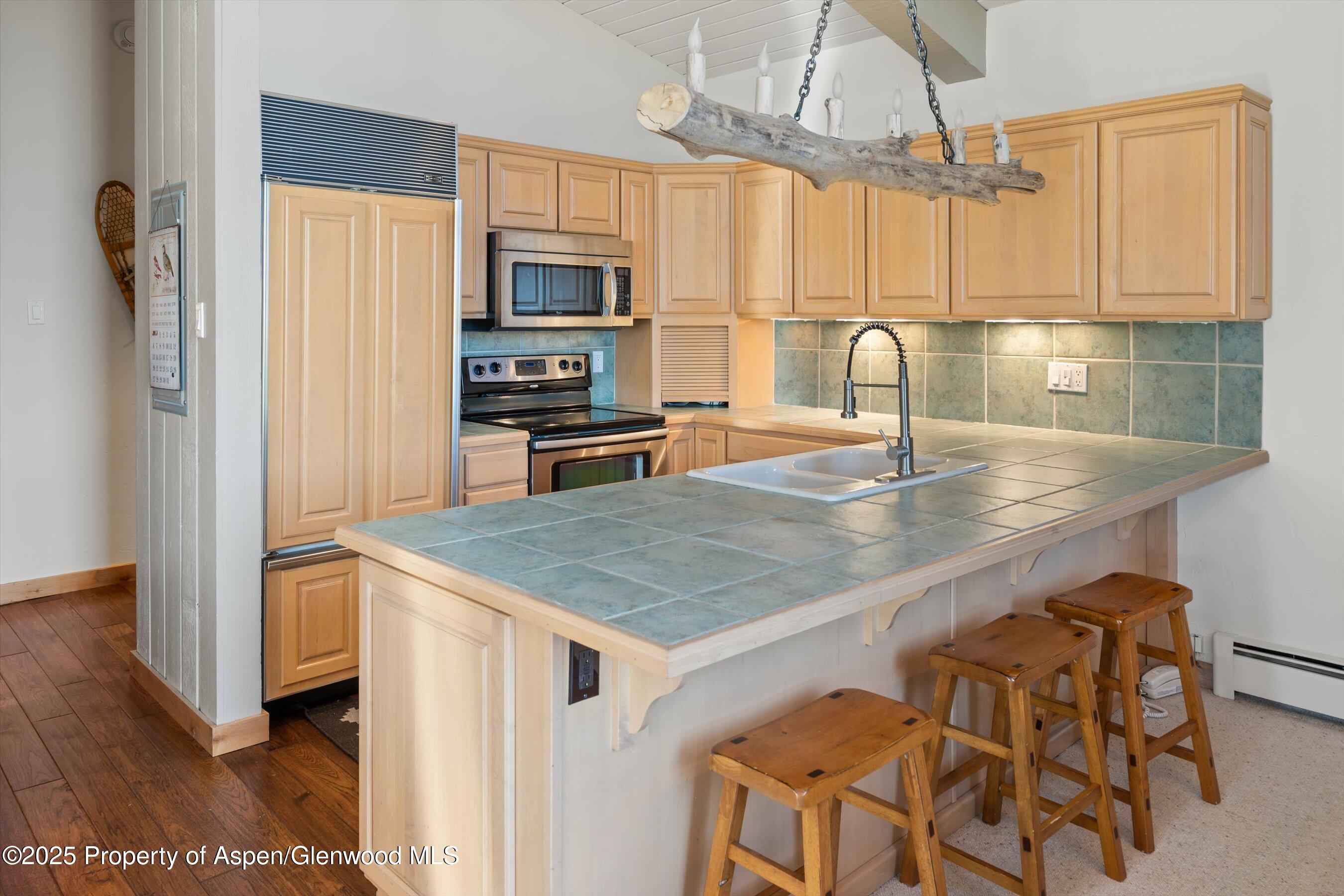 855 CARRIAGE Way, 303