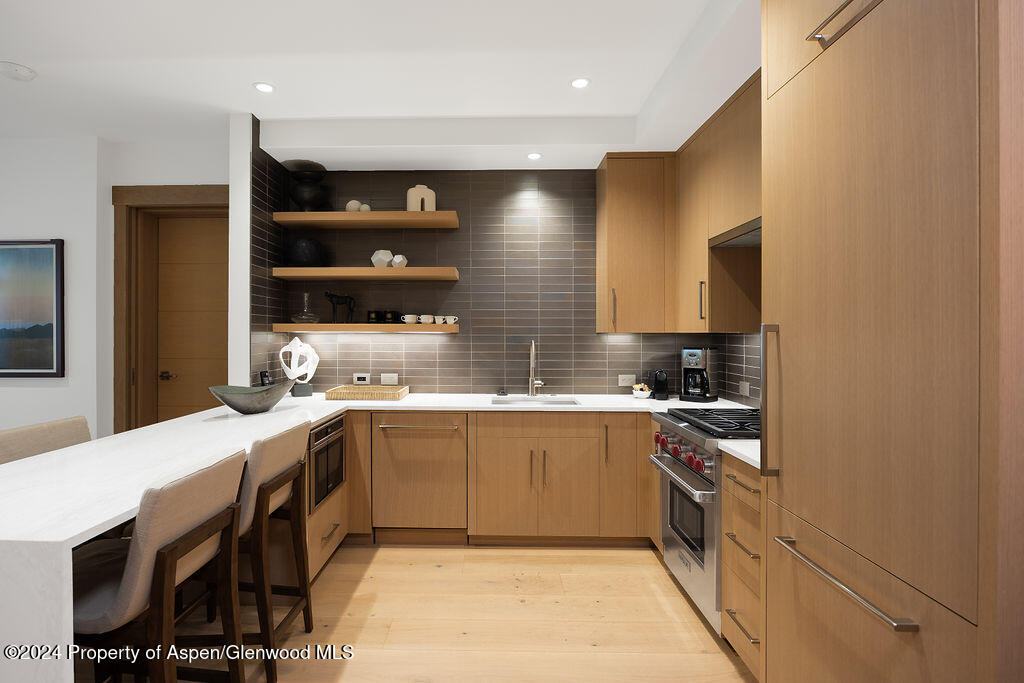 130 WOOD Road 460-462