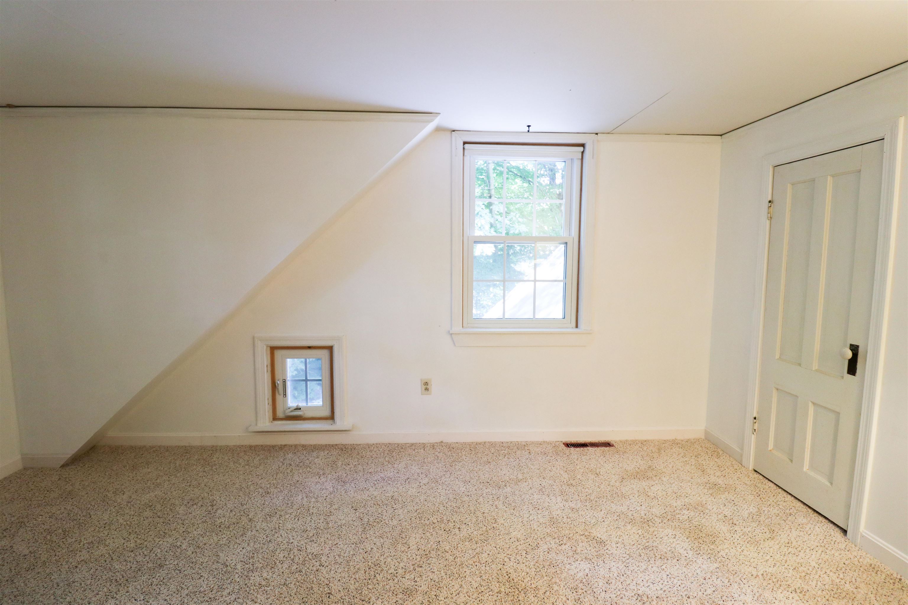 2032 Hartford Avenue