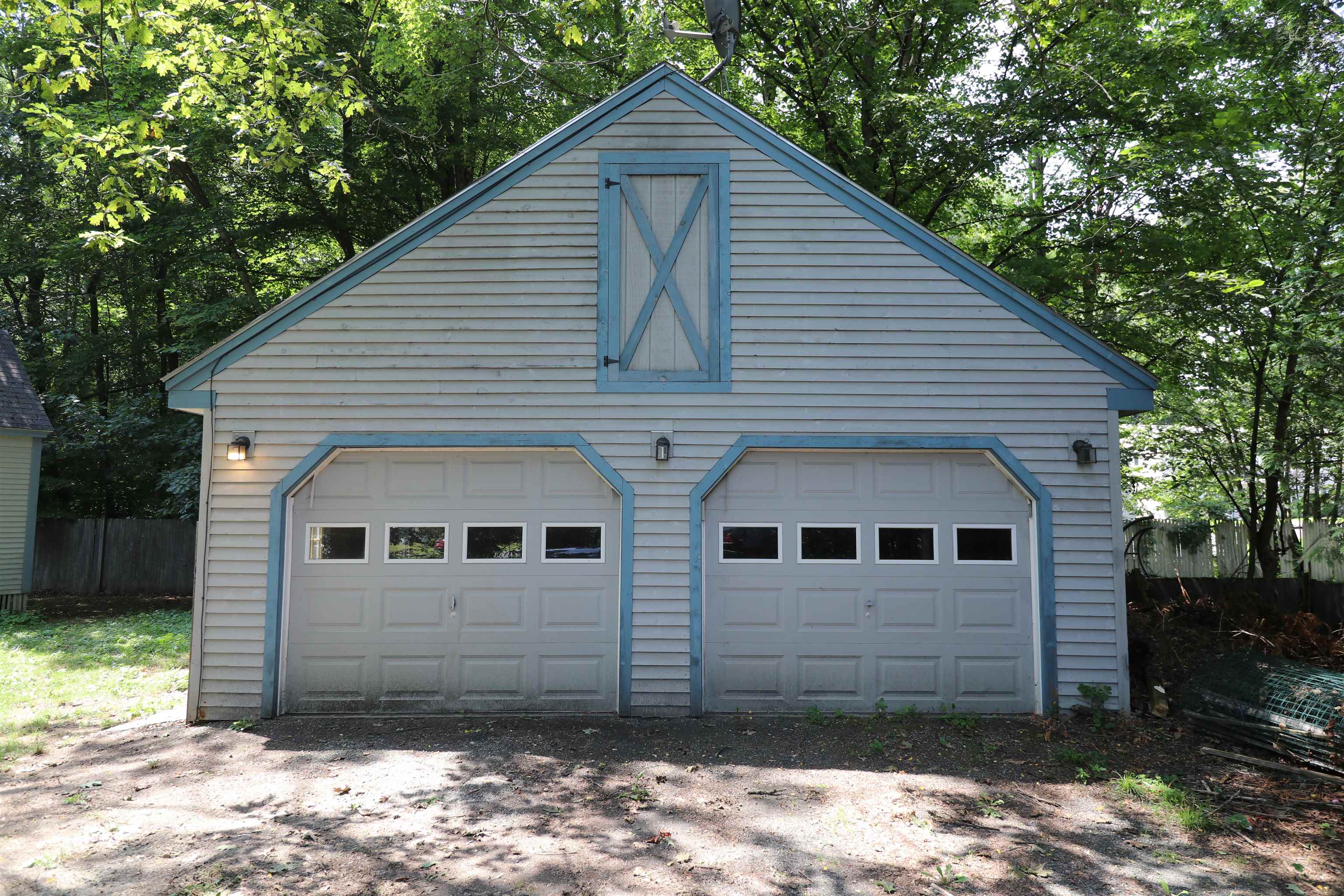 2032 Hartford Avenue