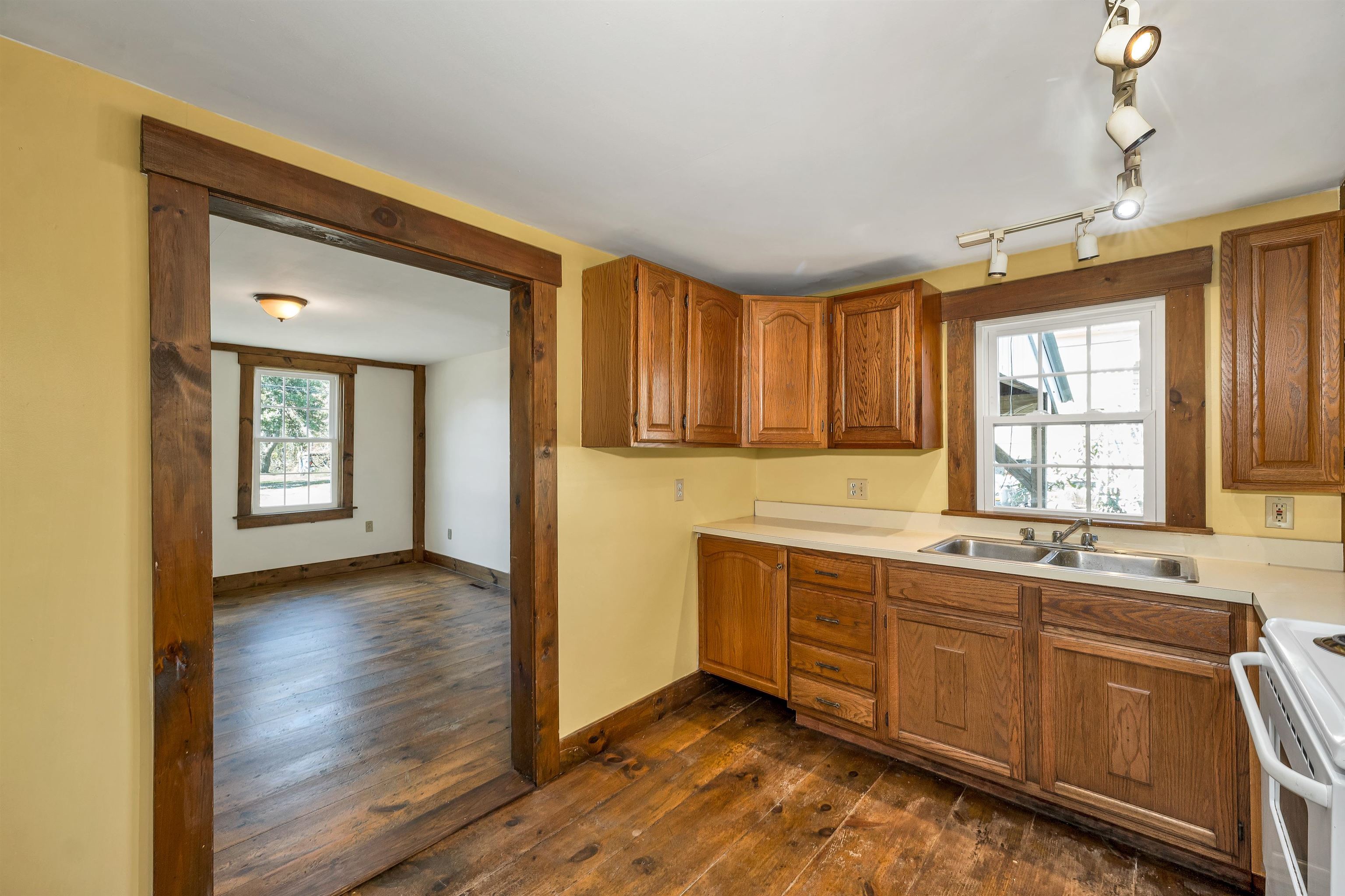 300 New Hampshire Route 25