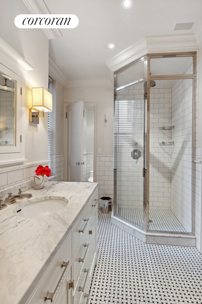 435 E 57TH Street 3B