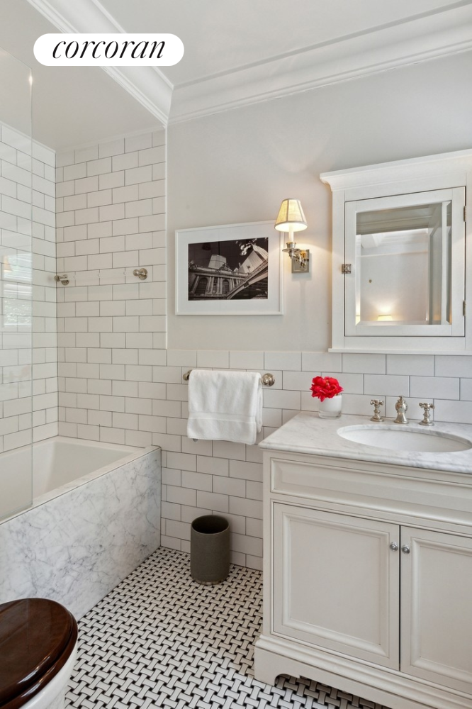 435 E 57TH Street 3B