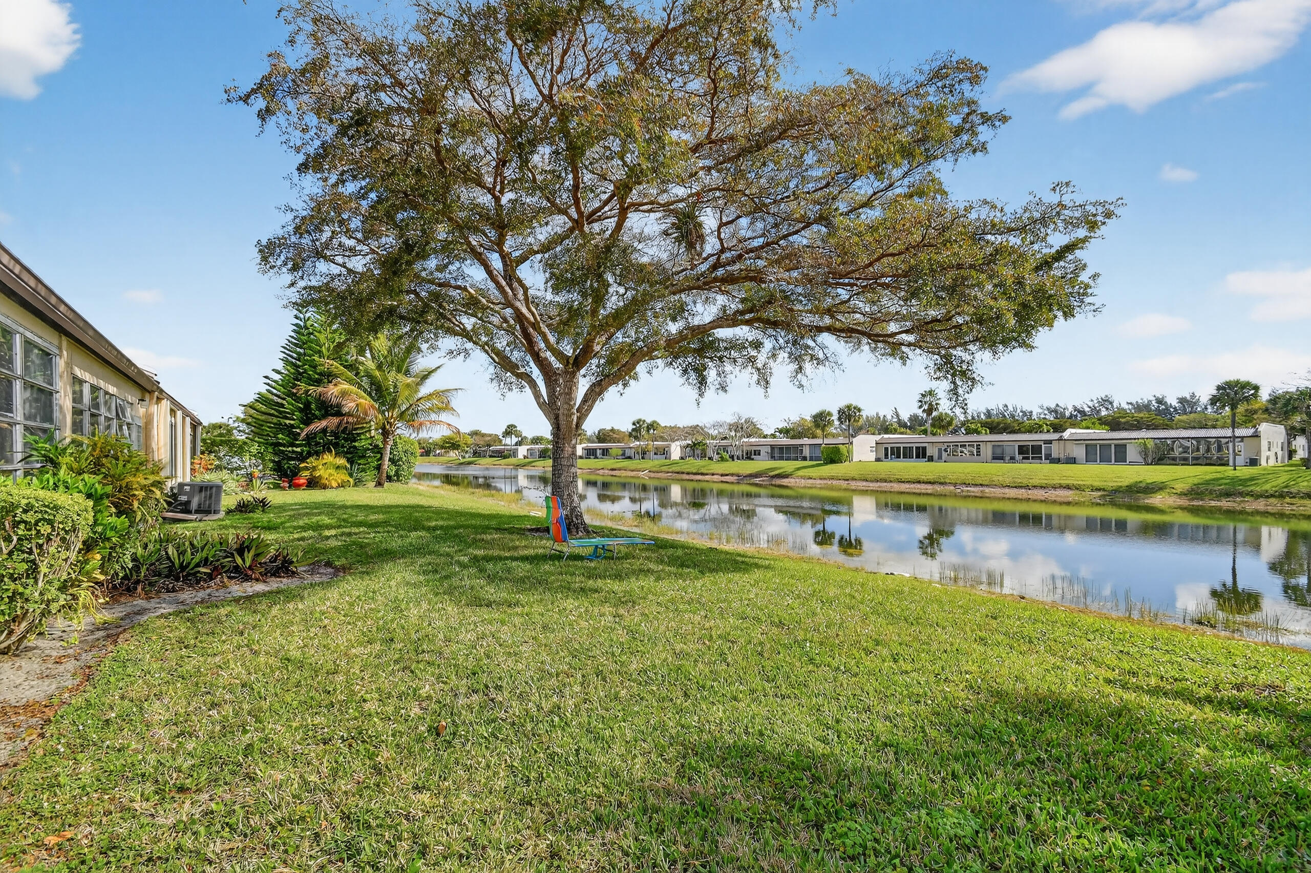 116 Golden Lakes Blvd