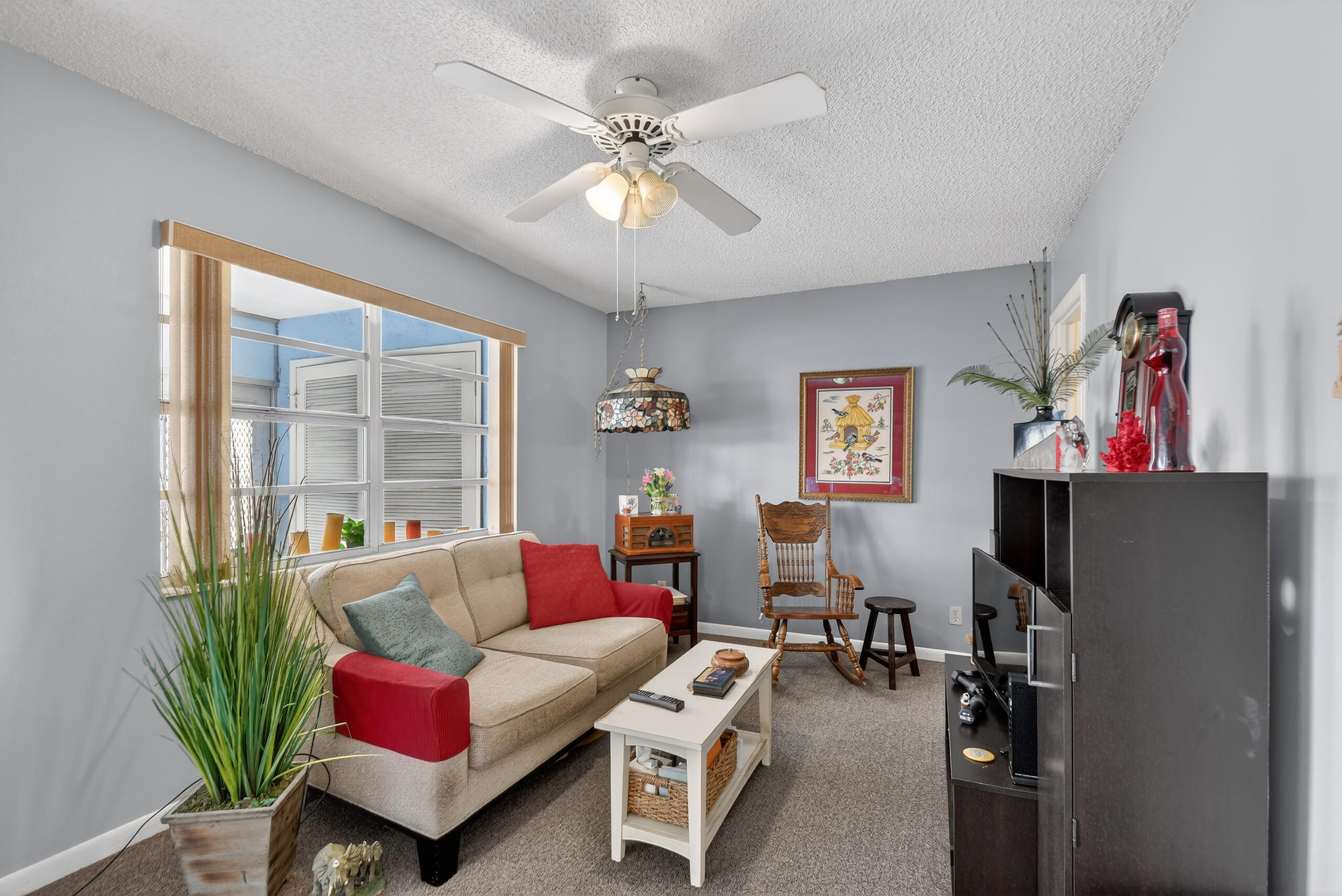 116 Golden Lakes Blvd