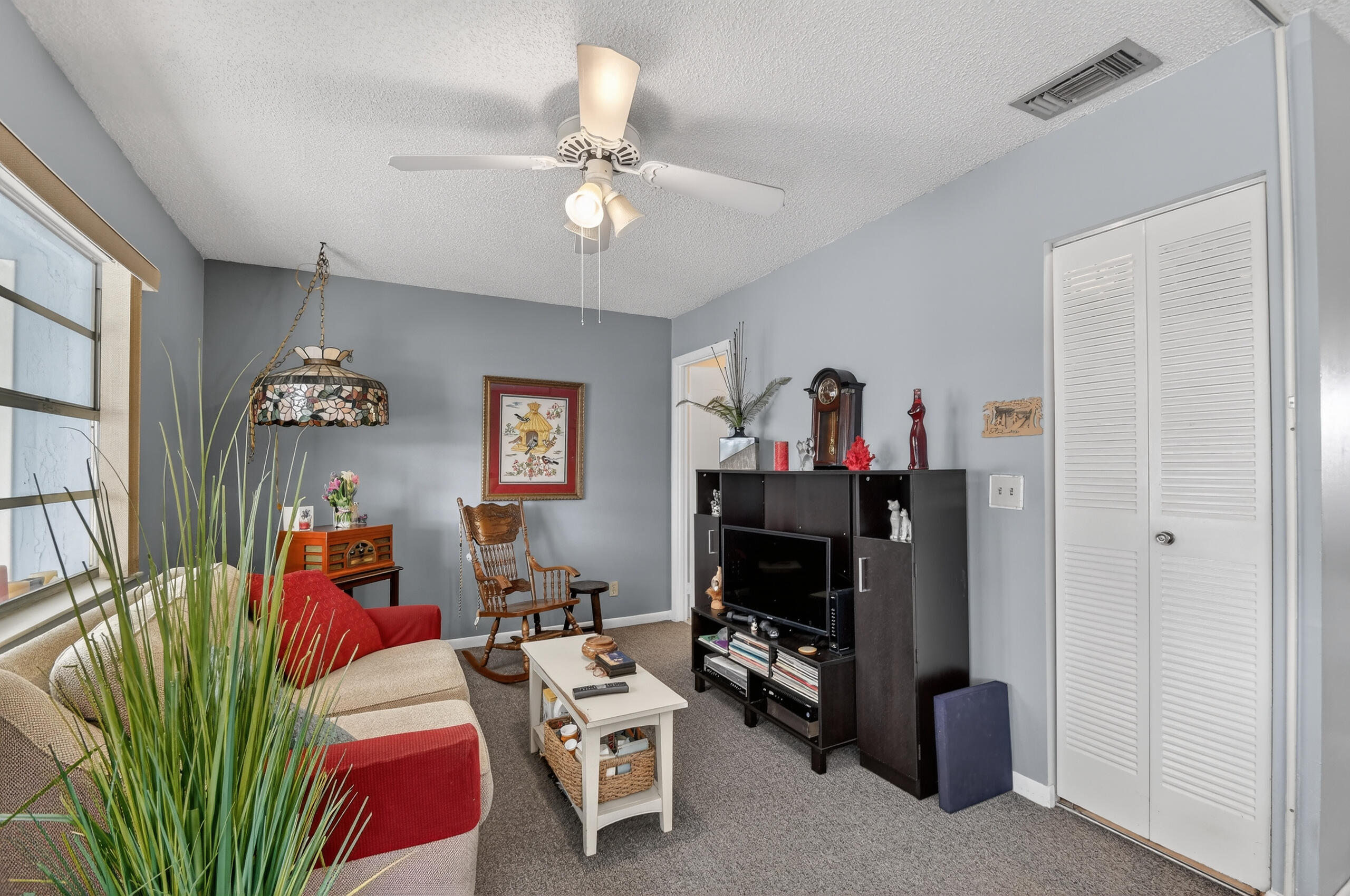 116 Golden Lakes Blvd