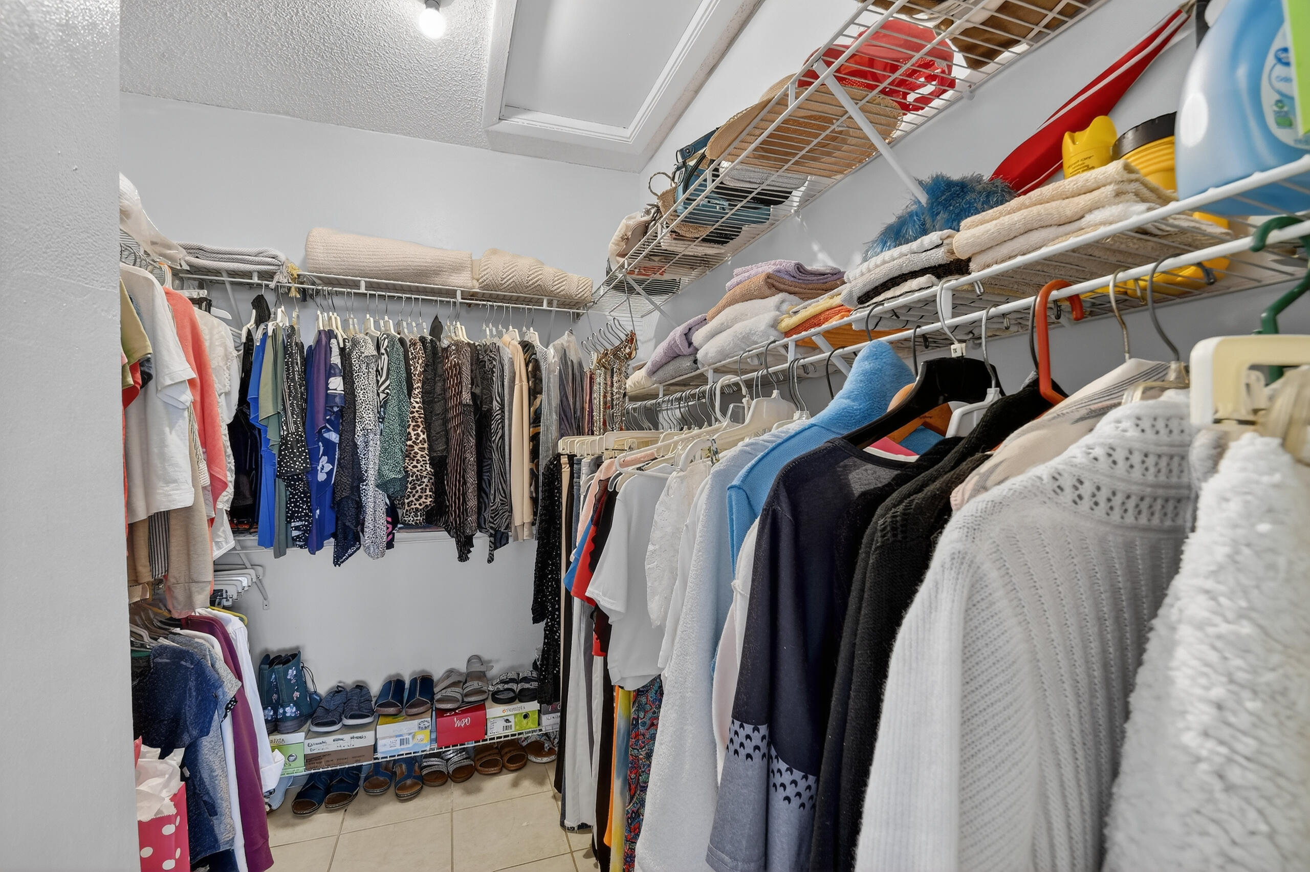 116 Golden Lakes Blvd