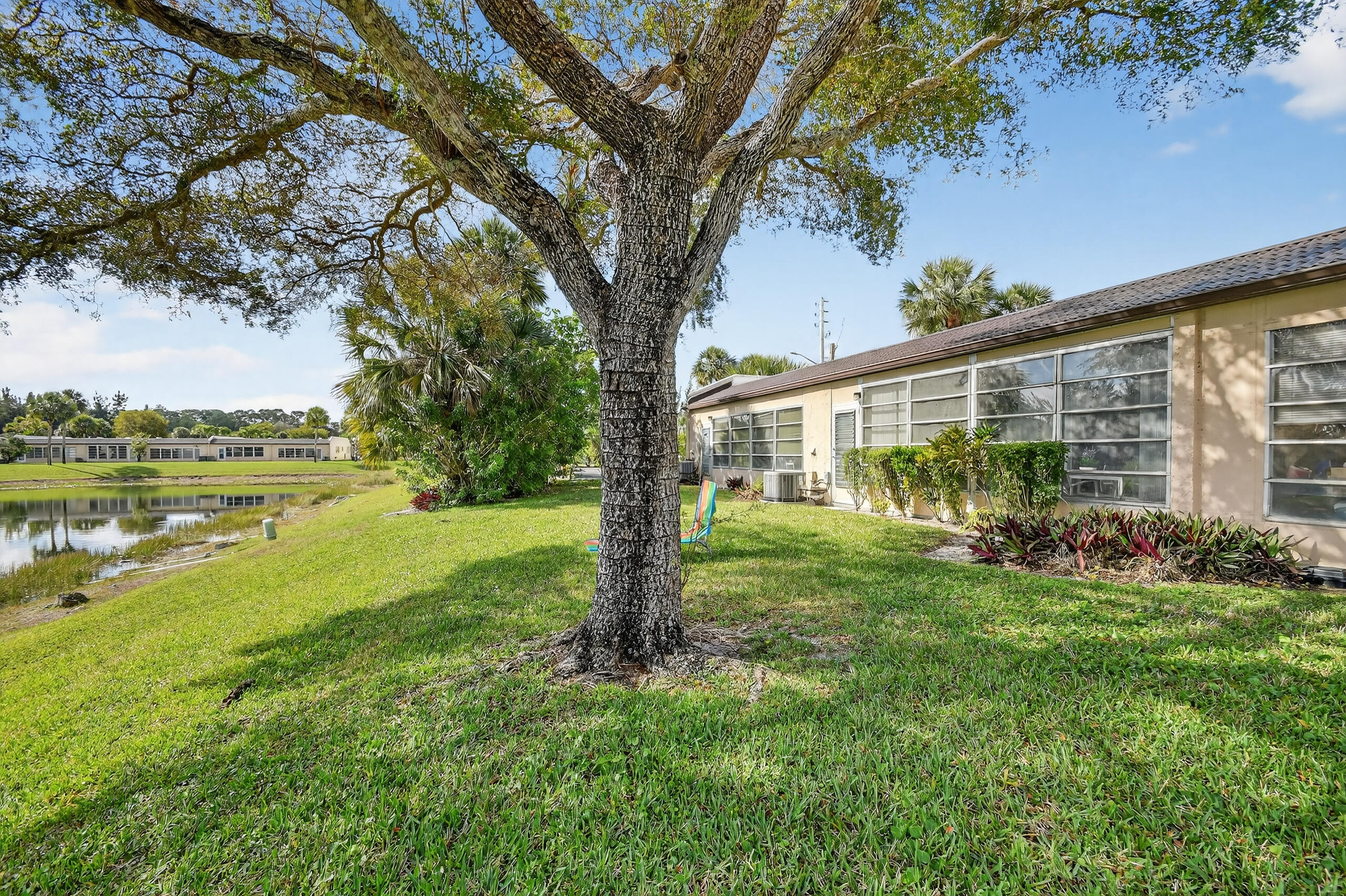 116 Golden Lakes Blvd