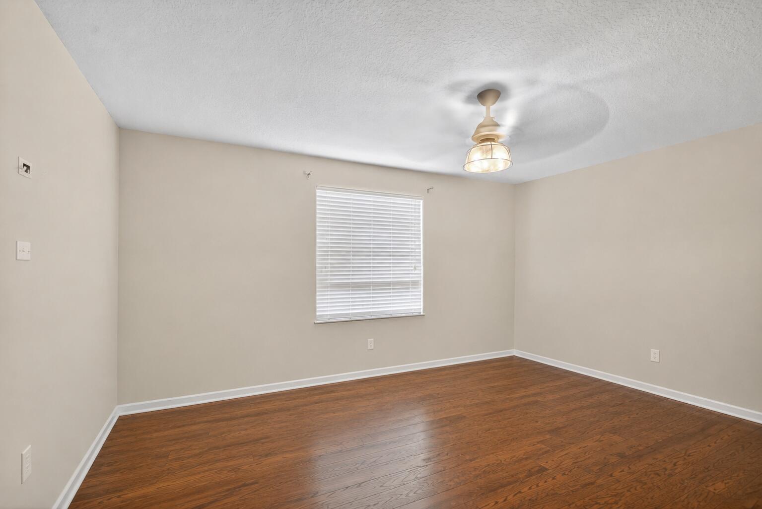 2214 Ridgewood Circle