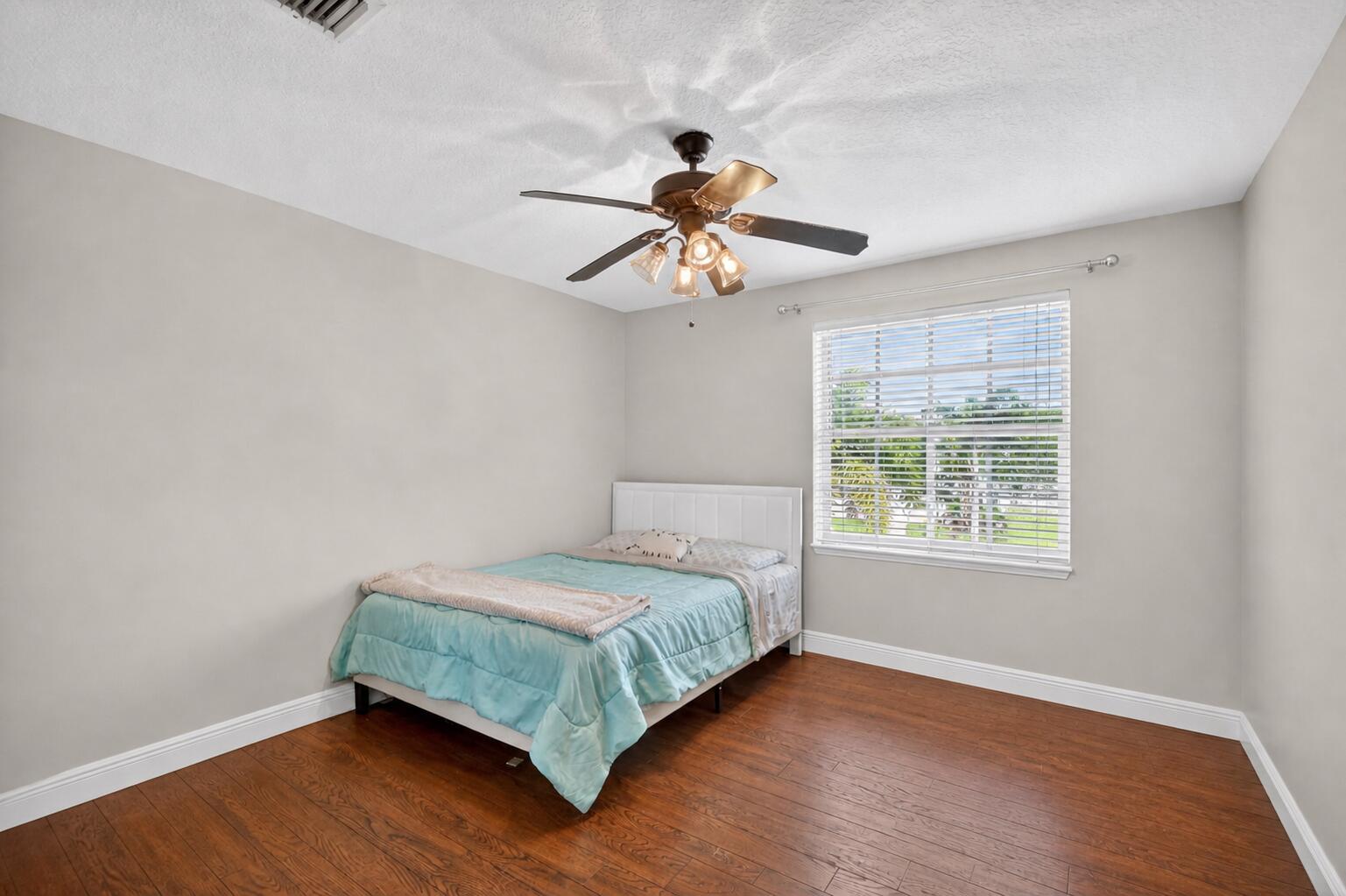 2214 Ridgewood Circle