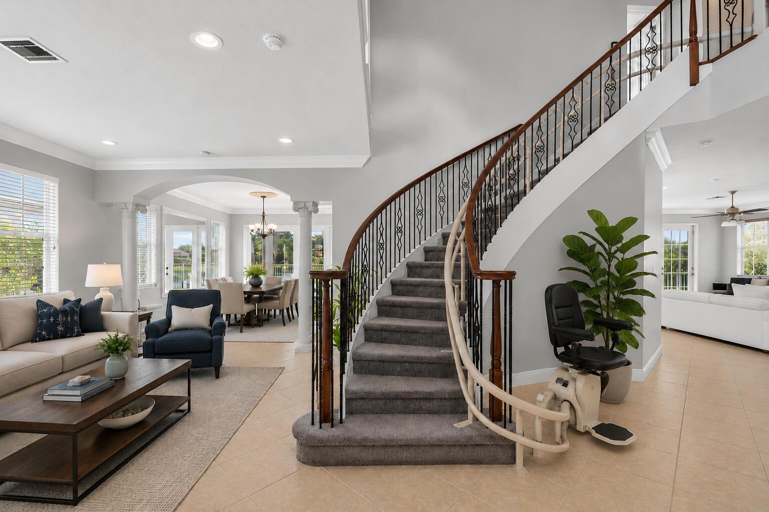 2214 Ridgewood Circle
