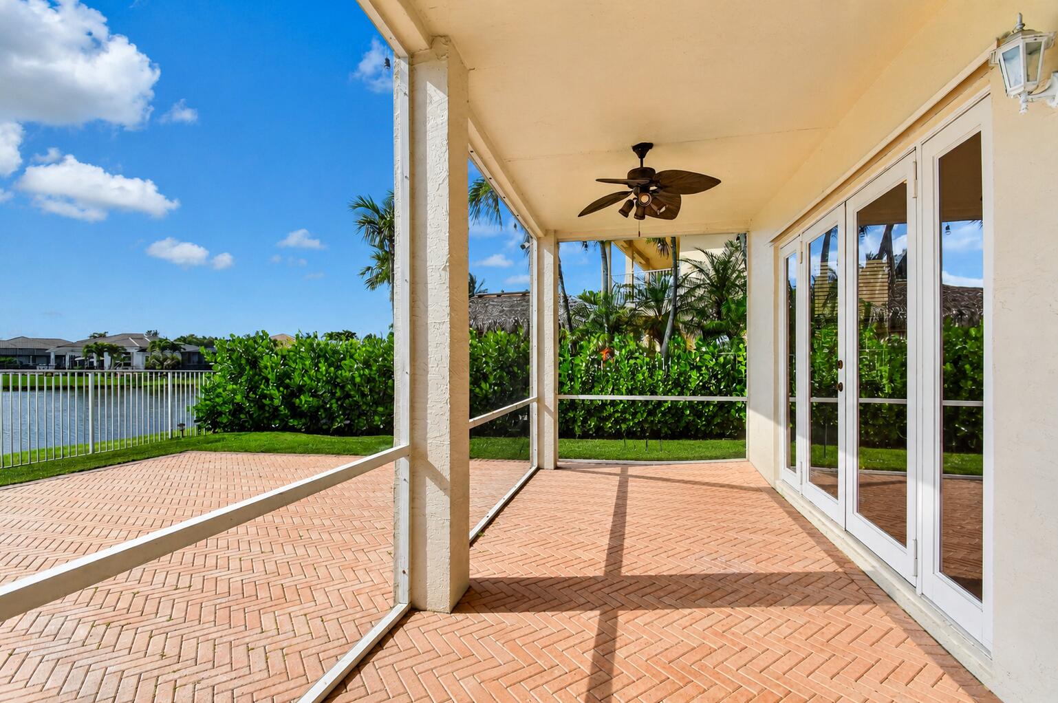 2214 Ridgewood Circle