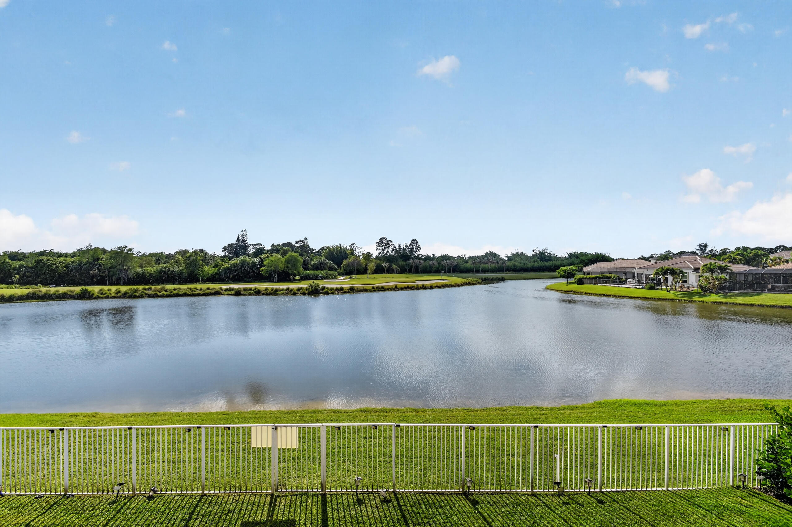 2214 Ridgewood Circle