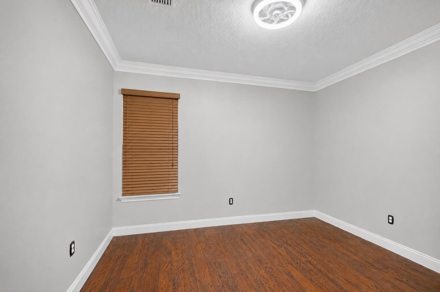 2214 Ridgewood Circle
